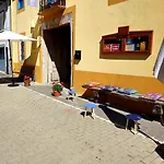 Albergue Villares De Orbigo * Villares de Orbigo
