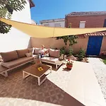 Albergue Villares de Órbigo Albergue *