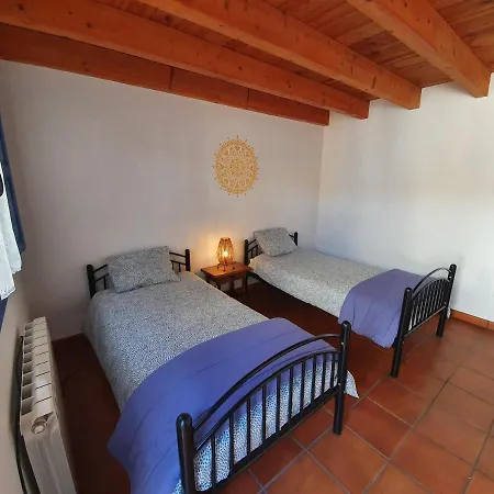 Хостел Albergue Villares De Orbigo *