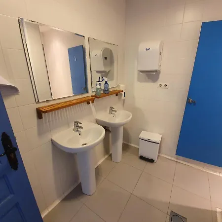 Albergue Villares De Orbigo Vandrarhem Villares de Orbigo