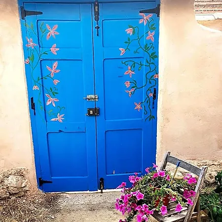 Albergue Villares De Orbigo Hostel