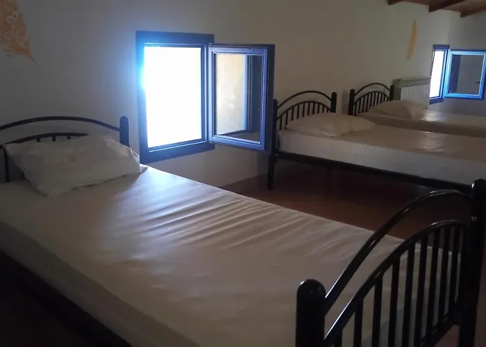 Albergue Villares De Orbigo Hostel Villares de Orbigo