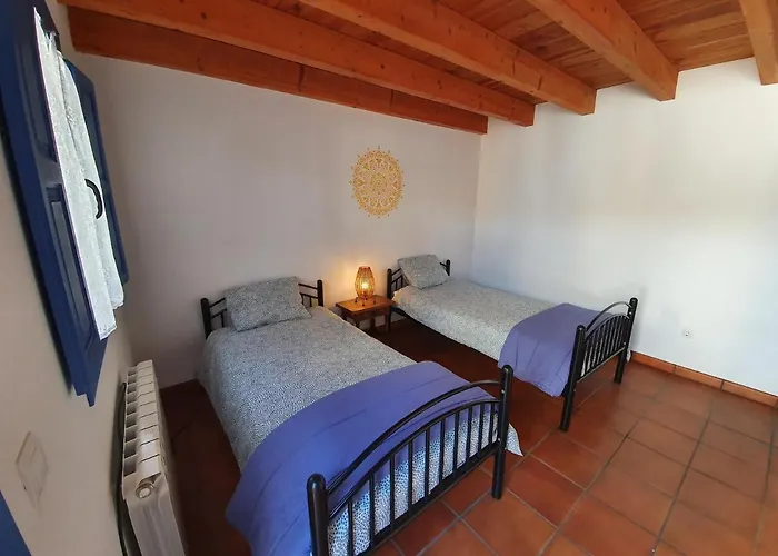 Hostel Albergue Villares De Orbigo *