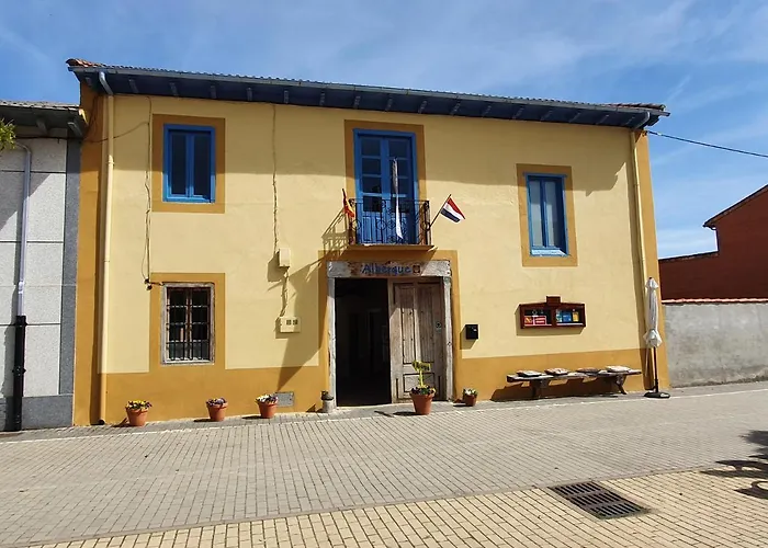 Albergue Villares De Orbigo Hostel Villares de Orbigo